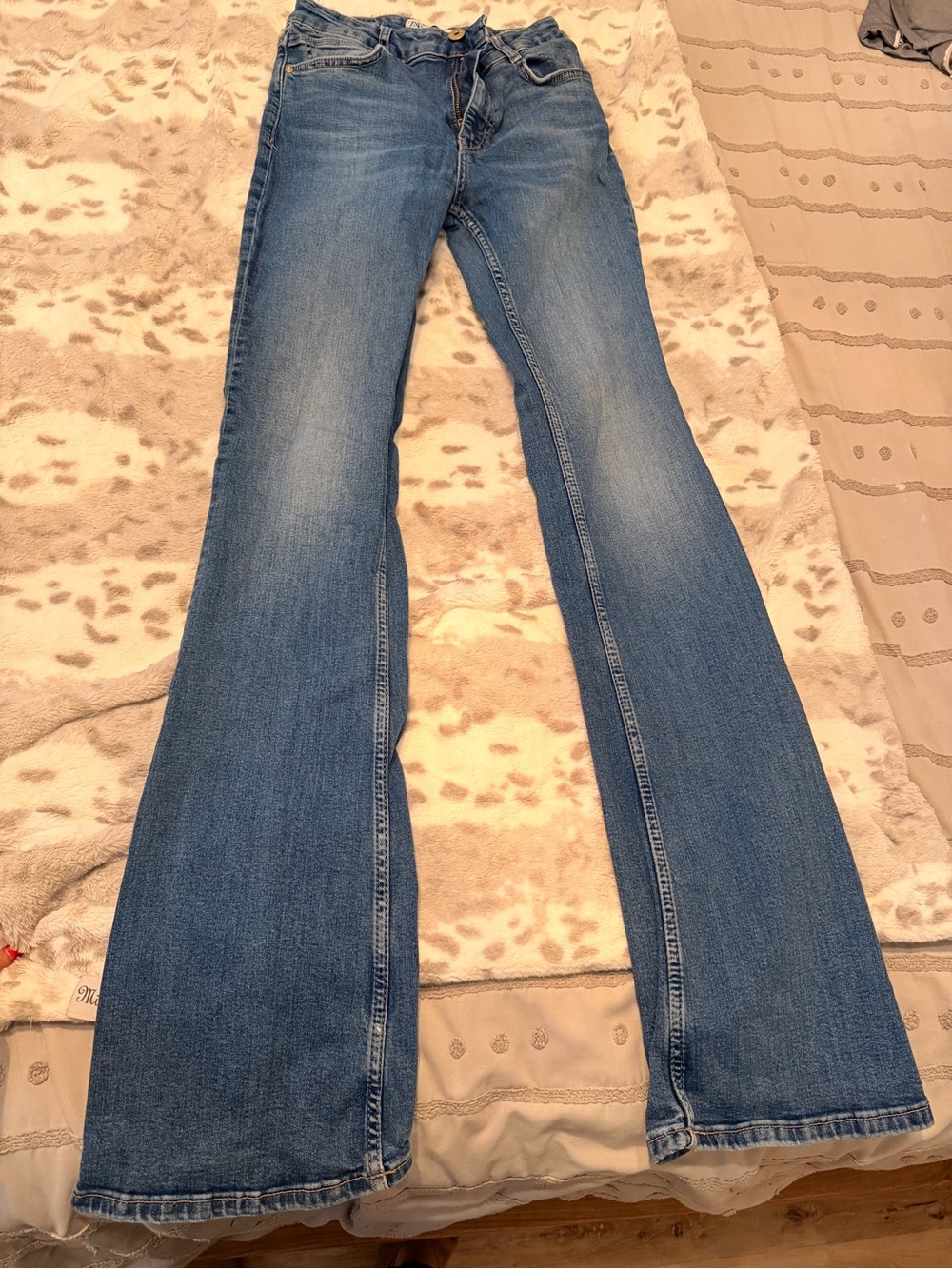 Zara Women's Medium Blue Flare Jeans